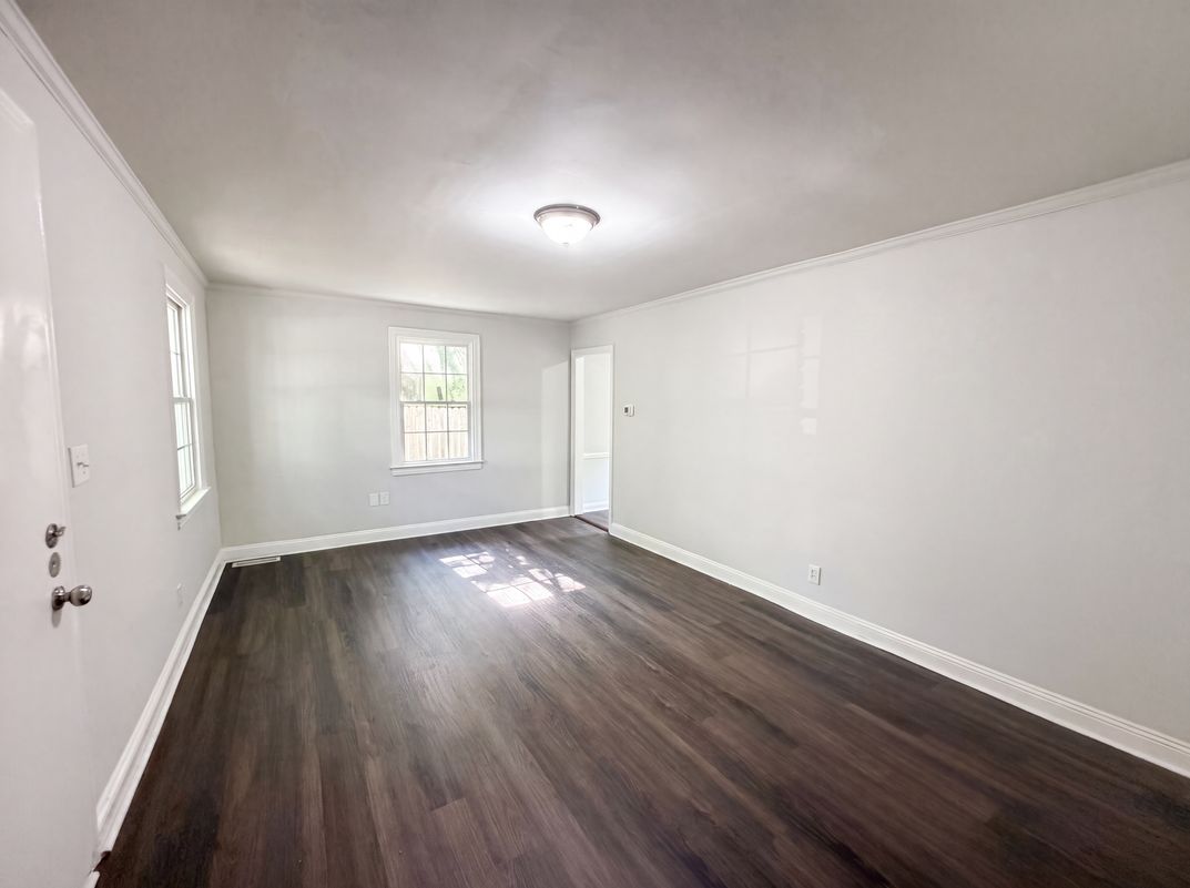 Photo 7 of 16 of 2109 Sheffield Rd, Raleigh, NC