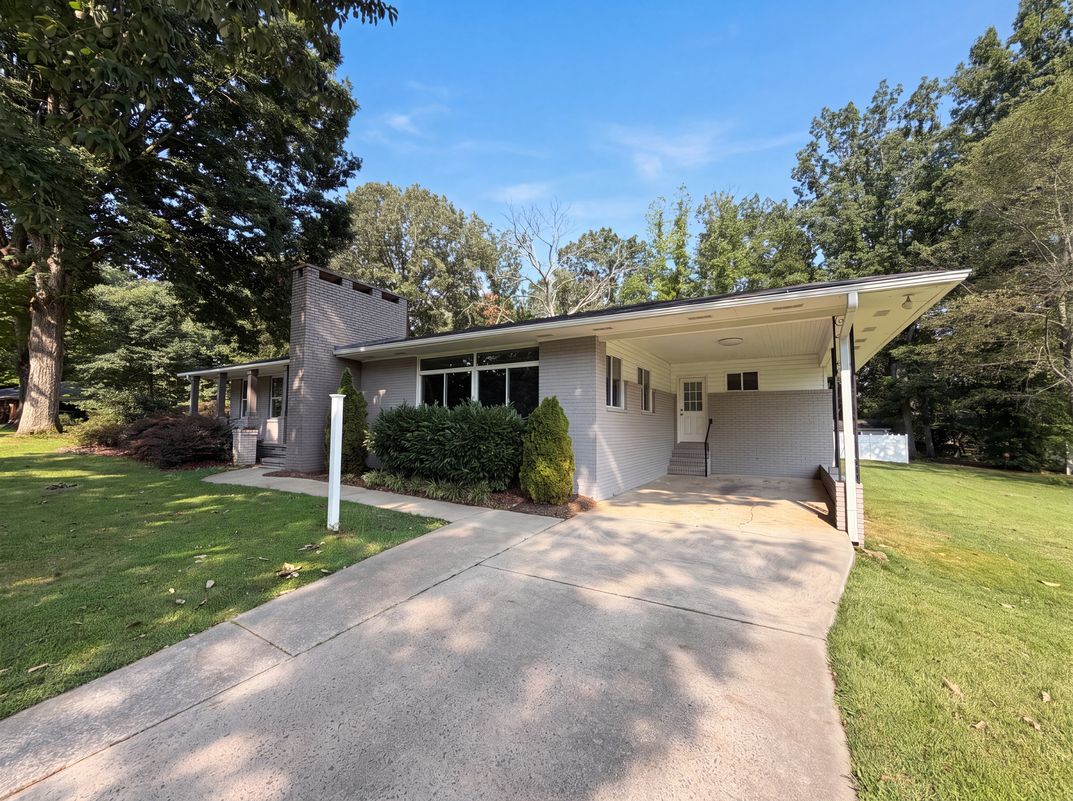Photo 16 of 19 of 1605 Auten Rd, Gastonia, NC