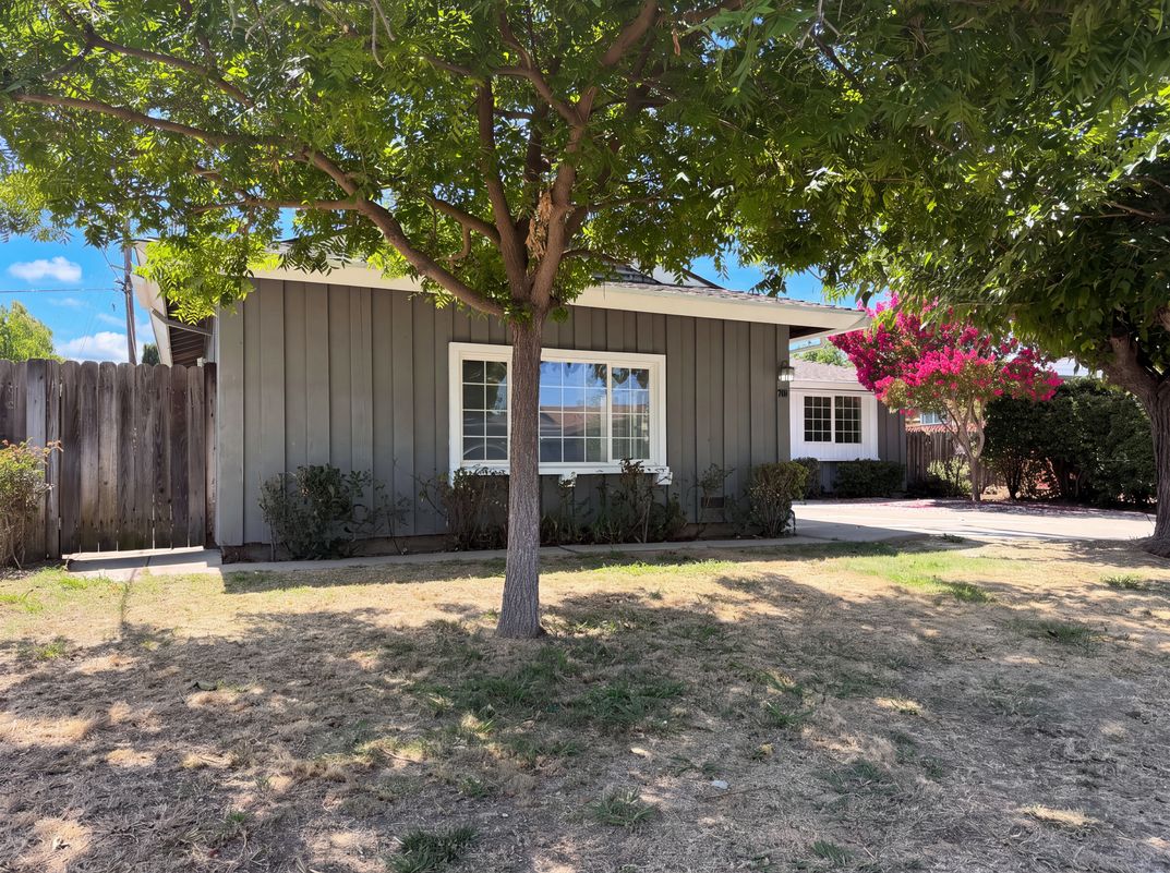 Photo 31 of 41 of 7007 Ursa Pkwy, Sacramento, CA