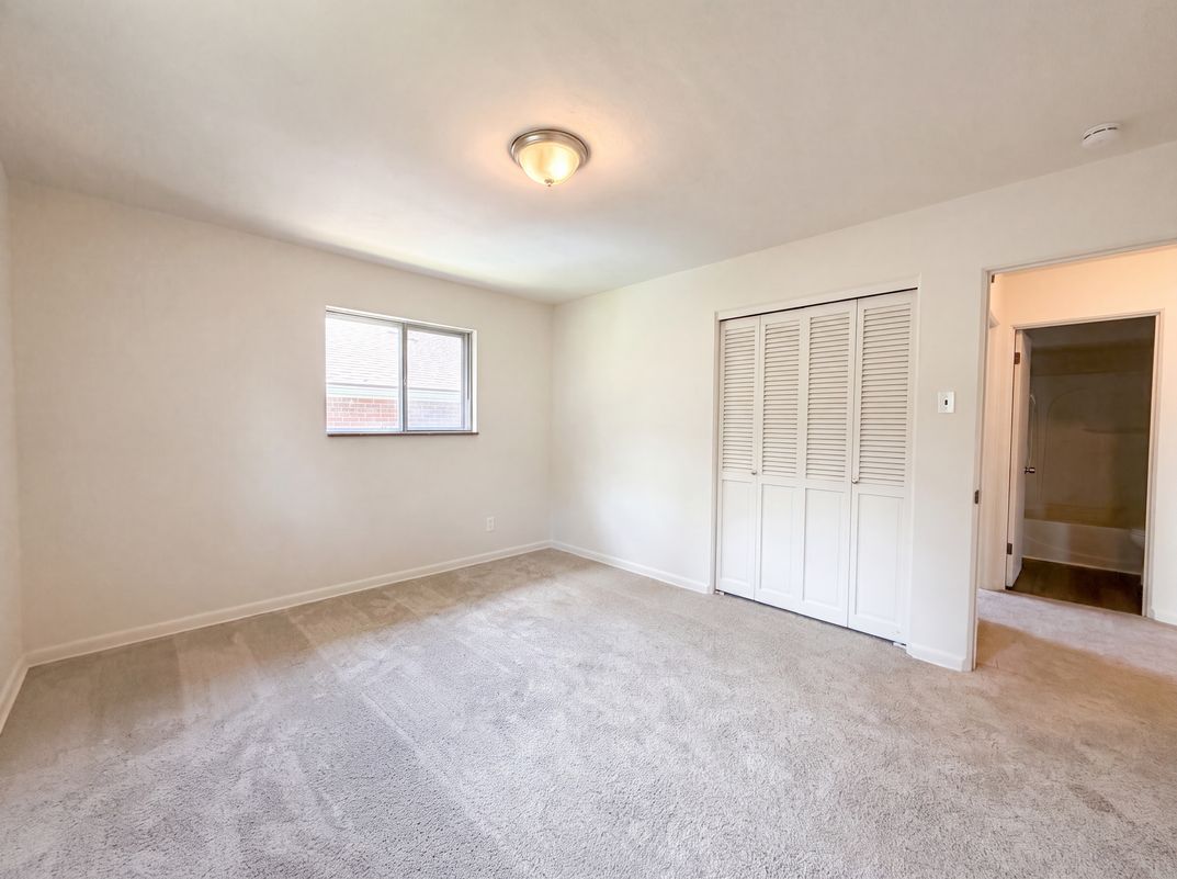 Photo 12 of 18 of 8606 Vasel Ave, Saint Louis, MO
