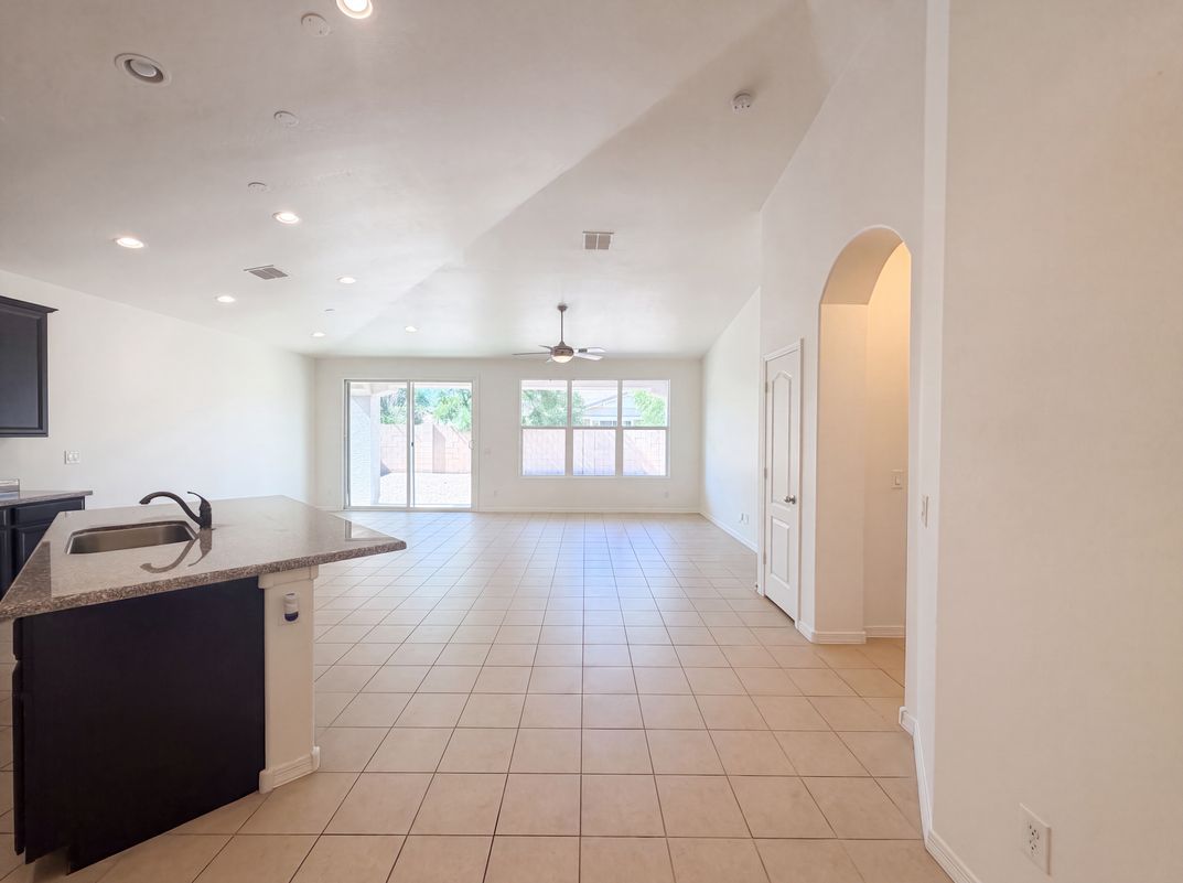 Photo 3 of 23 of 22338 E Via De Olivos, Queen Creek, AZ