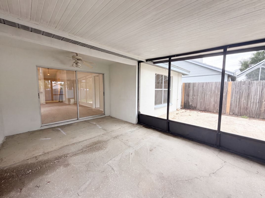 Photo 16 of 18 of 8613 Cottonway Ln, Tampa, FL