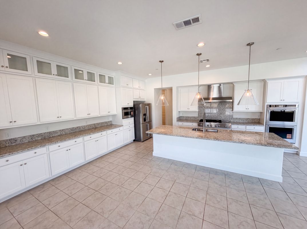 Photo 13 of 43 of 17698 Col Ranch Dr, Riverside, CA