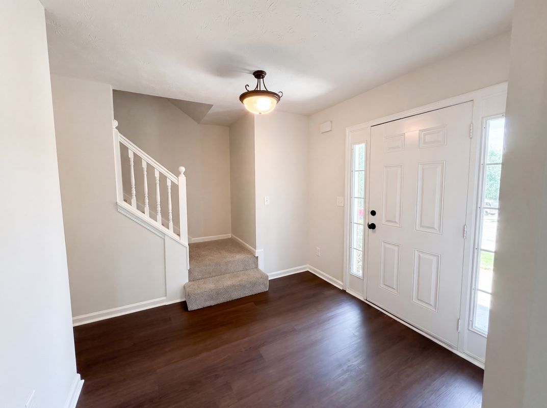Photo 6 of 33 of 1672 Bennett Dr, McDonough, GA