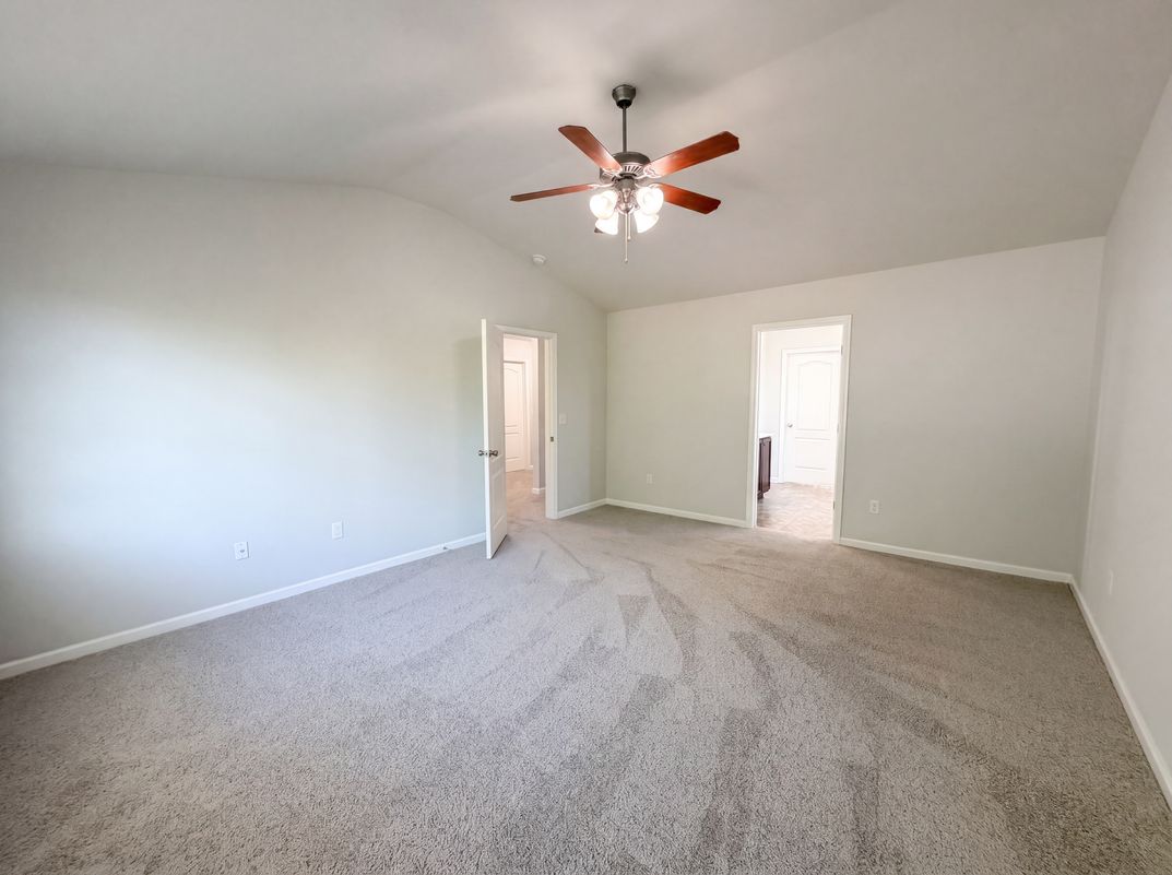 Photo 4 of 21 of 129 Saddlebrook Ave, Pickens, SC