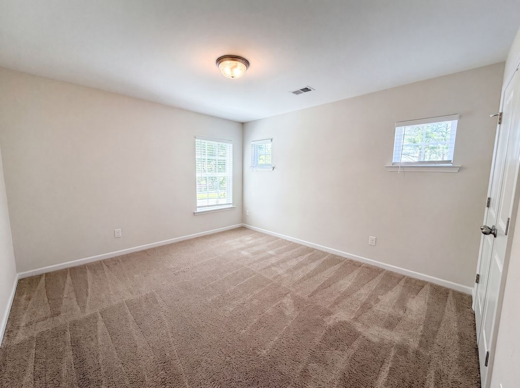 Photo 10 of 26 of 301 Rolling Knoll Dr, Columbia, SC