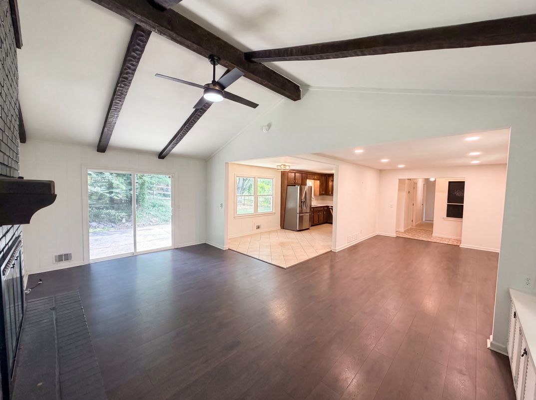 Photo 7 of 21 of 509 Spring Park Dr, Canton, GA