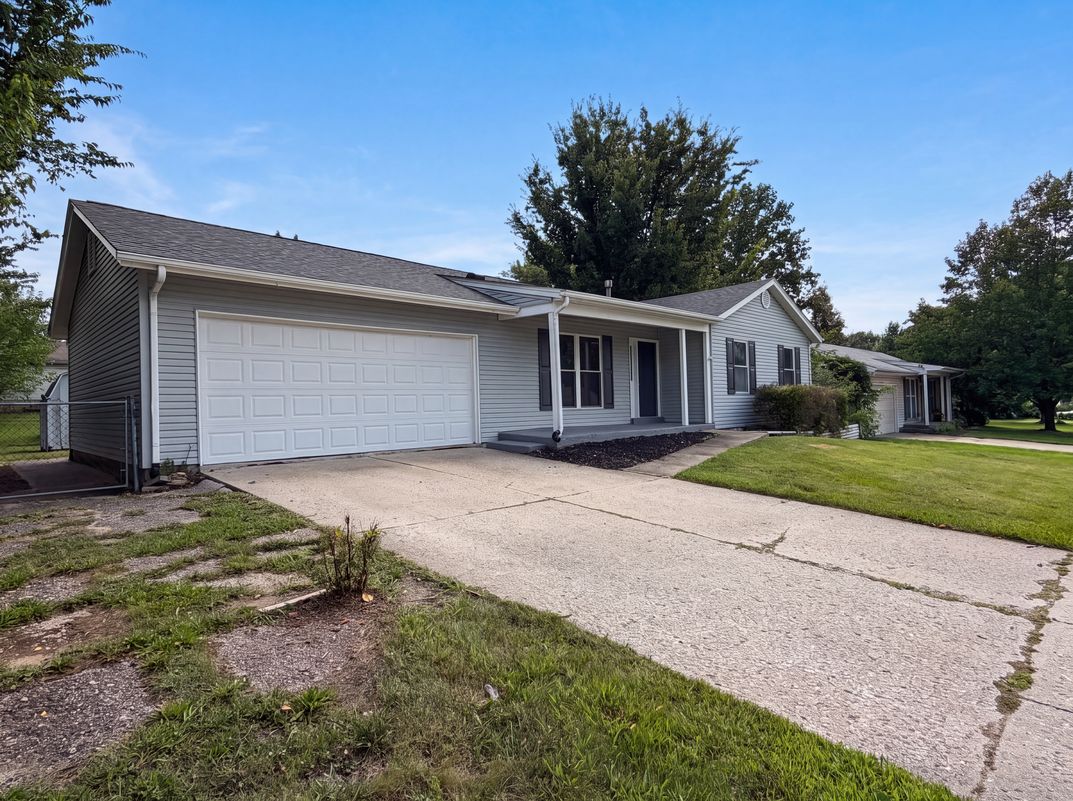Photo 16 of 19 of 1354 Great Warrior Dr, O Fallon, MO