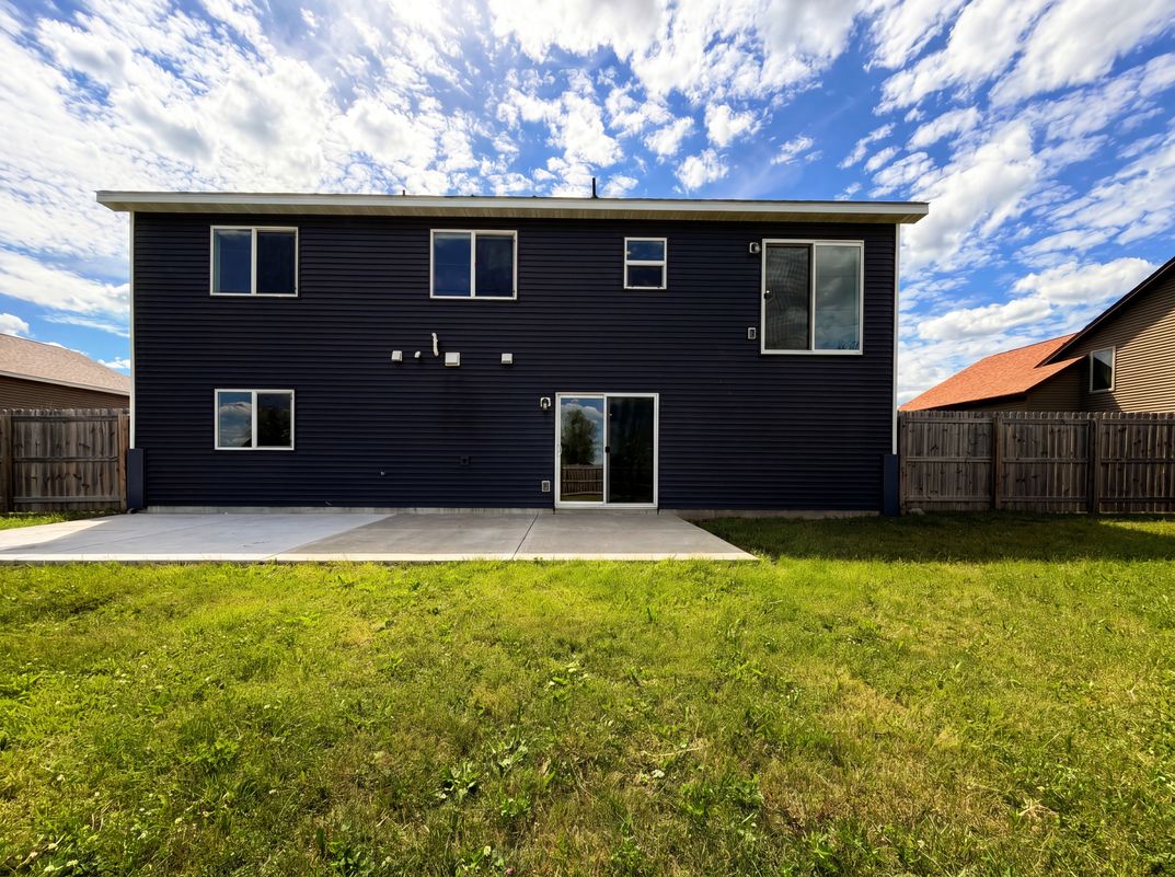 Photo 5 of 24 of 1207 Mulberry Ave NE, Montgomery, MN
