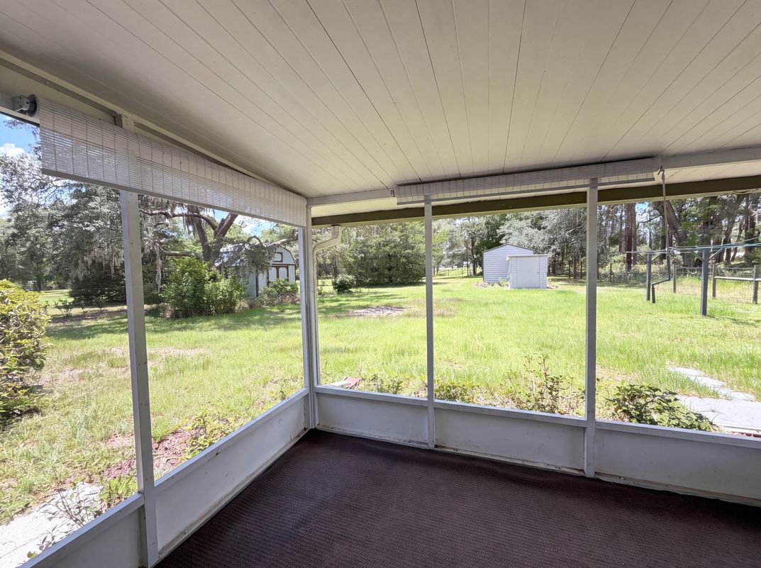 Photo 19 of 21 of 1870 SW Valencia Heights Ave, Dunnellon, FL