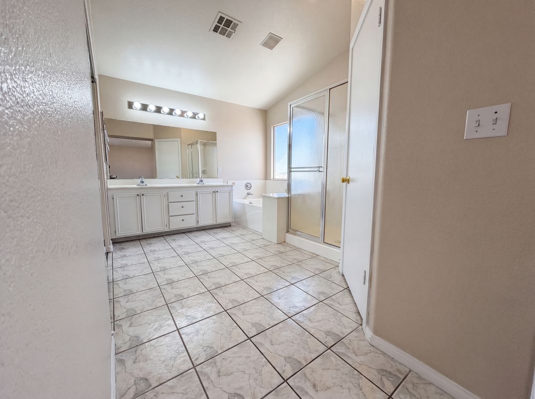 Photo 19 of 27 of 9515 Windborne Ave, Las Vegas, NV
