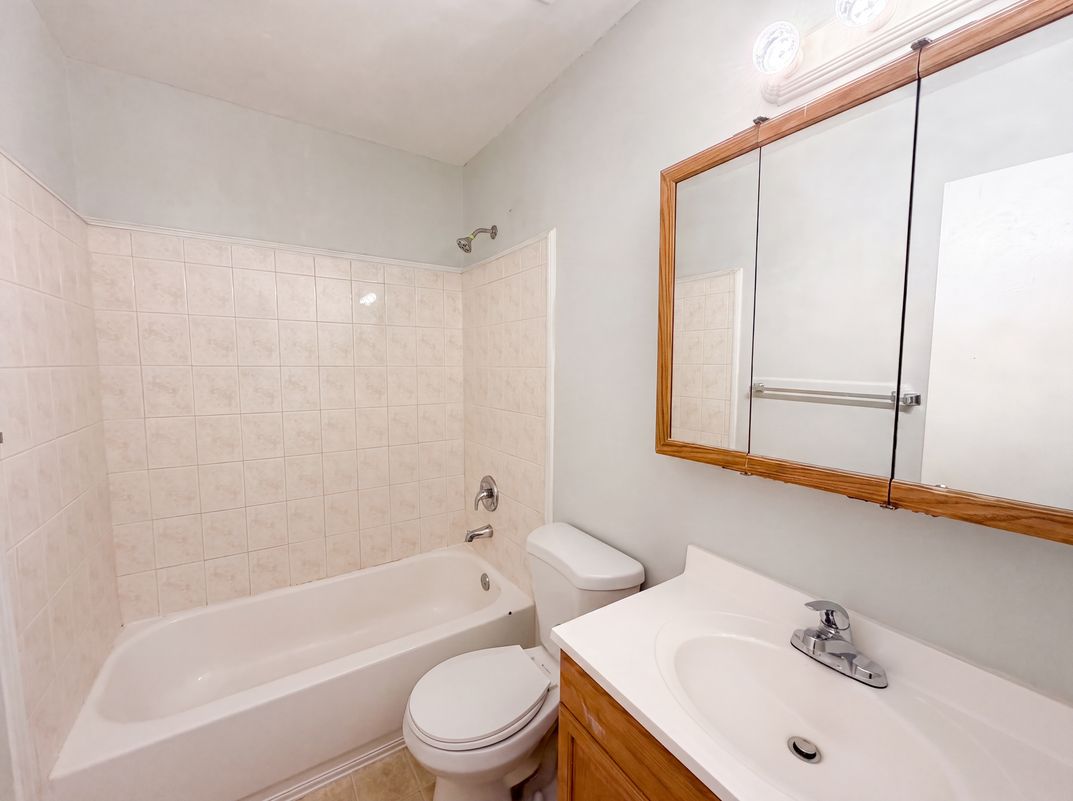 Photo 9 of 17 of 7816 Foxwood Dr, Raleigh, NC