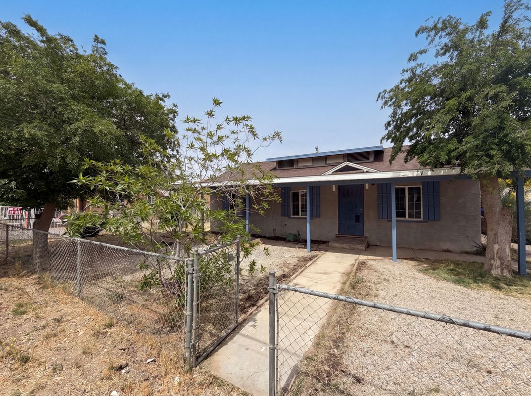 Photo 36 of 42 of 11950 Lee Ave, Adelanto, CA