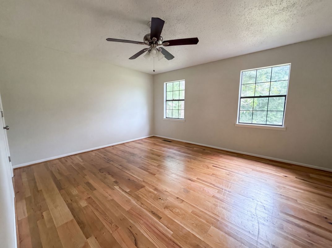 Photo 4 of 21 of 405 Annie Lee Rd, Trussville, AL
