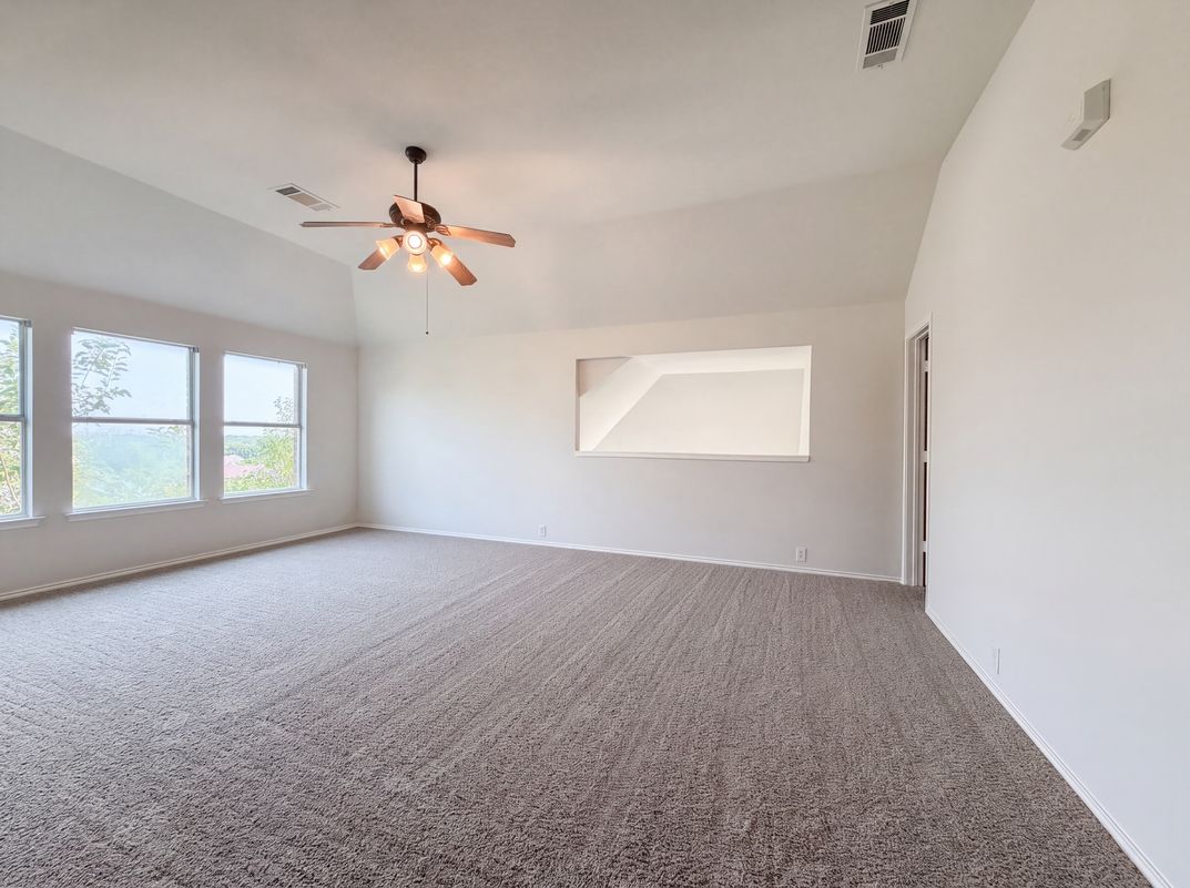 Photo 9 of 25 of 1756 Hidden Brook Dr, Grand Prairie, TX