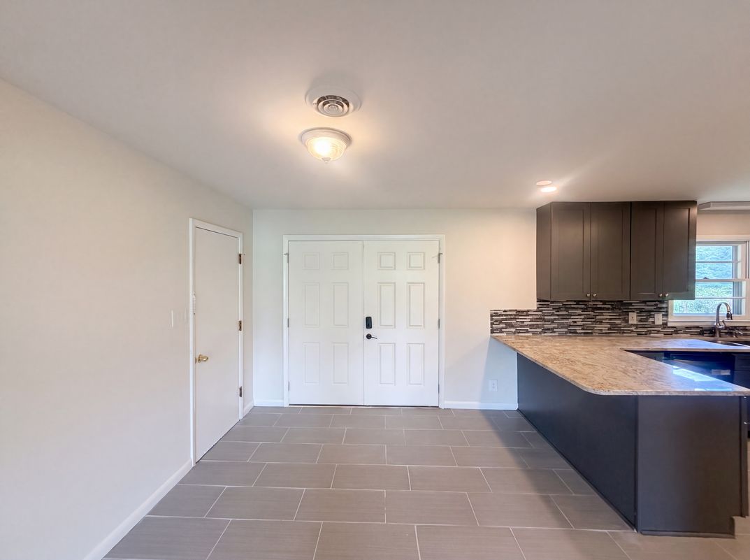 Photo 11 of 22 of 4913 Millpoint Rd, Greensboro, NC