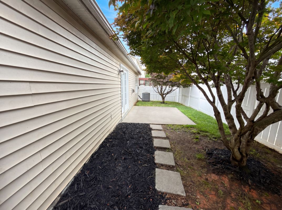 Photo 15 of 17 of 4493 Easywater Ln, Fort Mill, SC