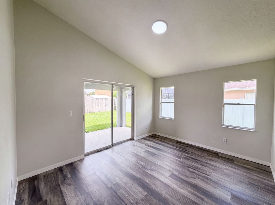 Photo 11 of 31 of 721 Sunburst Cove Ln, Winter Garden, FL