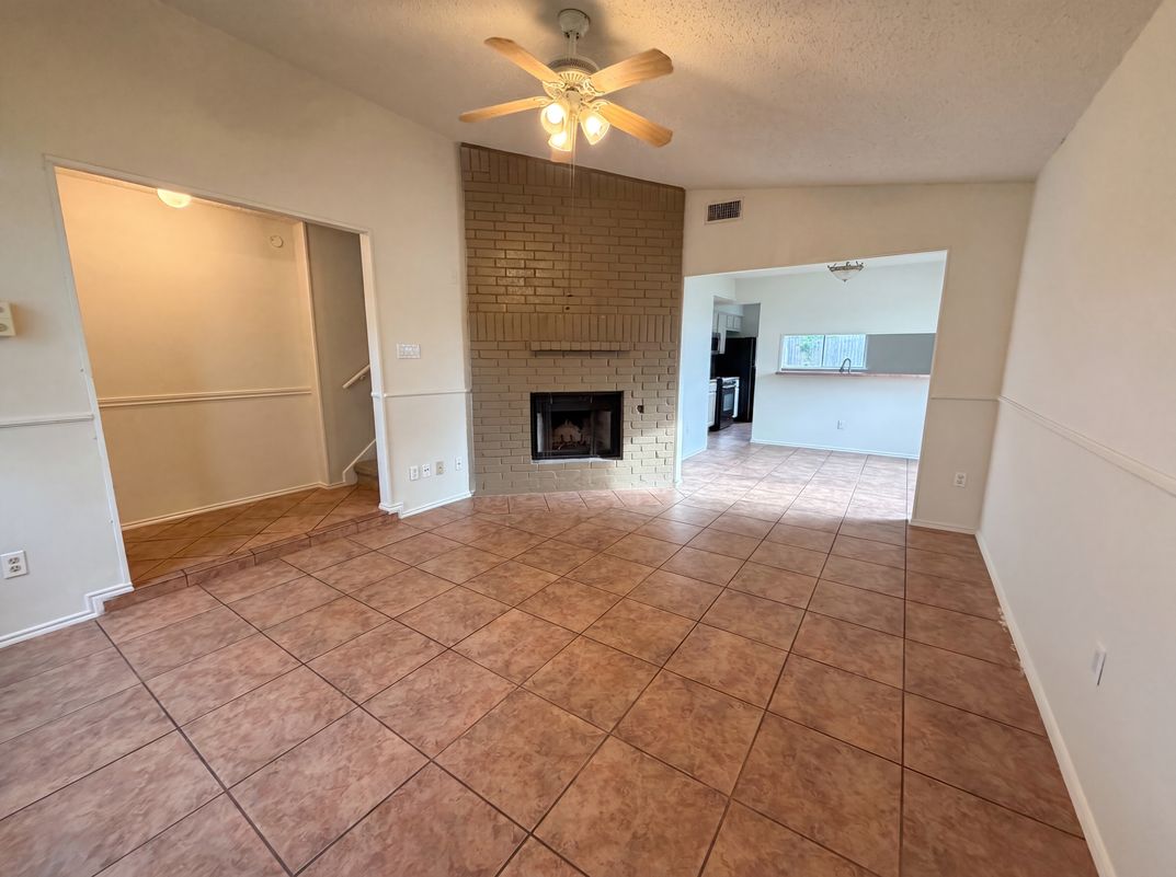 Photo 7 of 18 of 1301 Pitcairn Dr, Pflugerville, TX