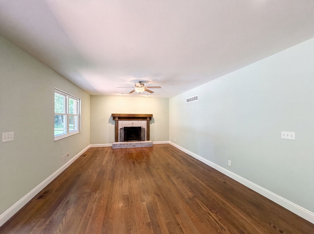 Property photo 3 of 12169 Village Woods Dr