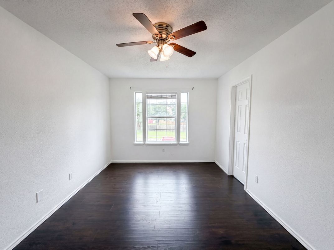 Photo 8 of 19 of 1301 Judy Ln, Copperas Cove, TX