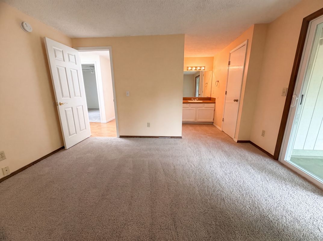 Photo 13 of 21 of 2908 NE 103rd Ave, Vancouver, WA