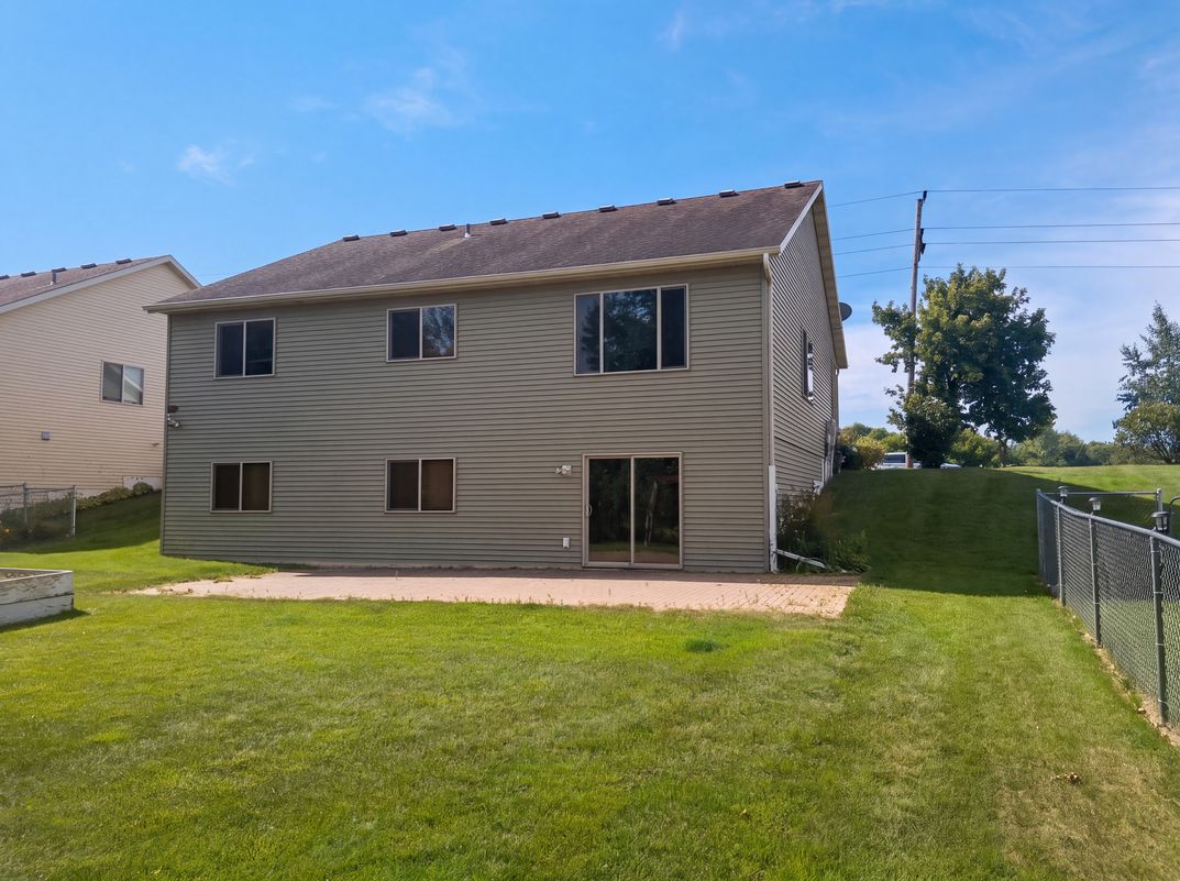 Photo 5 of 23 of 364 Homestead St, Detroit Lakes, MN