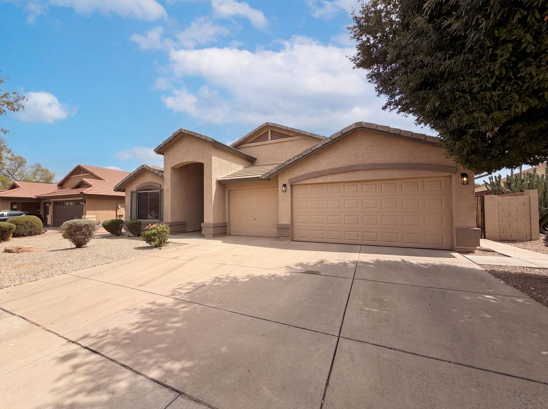 Photo 6 of 30 of 16735 W McKinley St, Goodyear, AZ