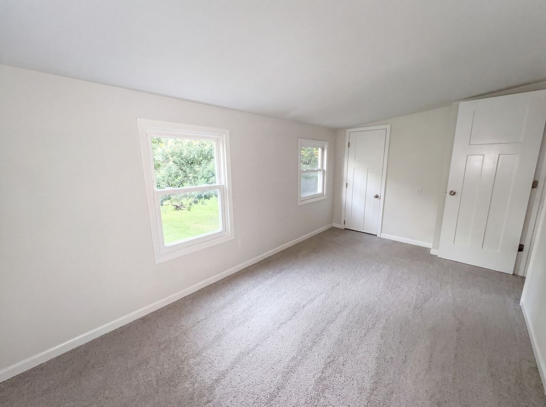 Photo 16 of 25 of 2084 Hillview Rd, Mounds View, MN