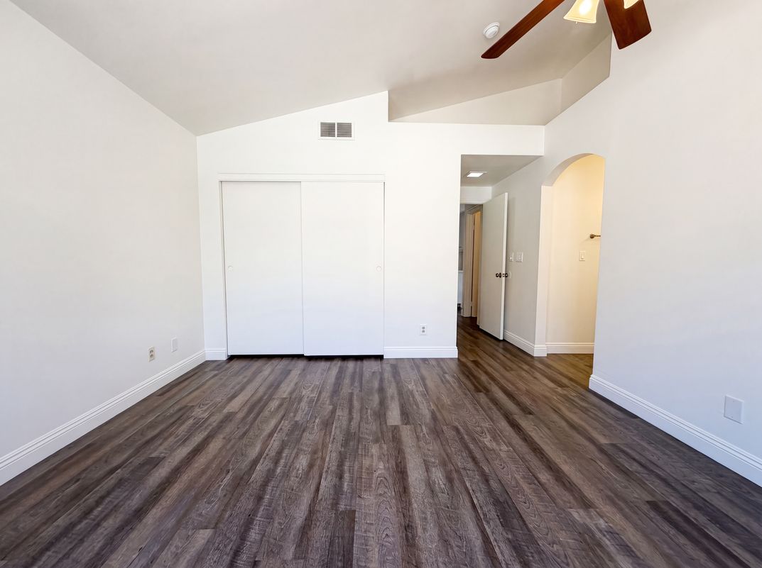 Photo 4 of 18 of 6212 Warm River Rd, Las Vegas, NV