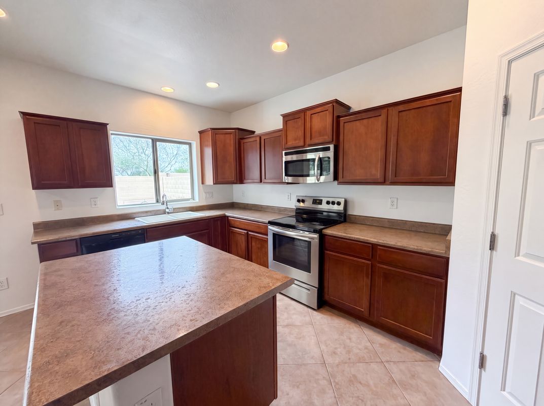 Photo 8 of 29 of 19219 W Washington St, Buckeye, AZ