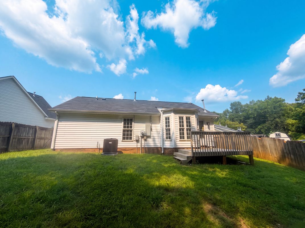 Photo 5 of 17 of 2110 Carlisle Way, High Point, NC