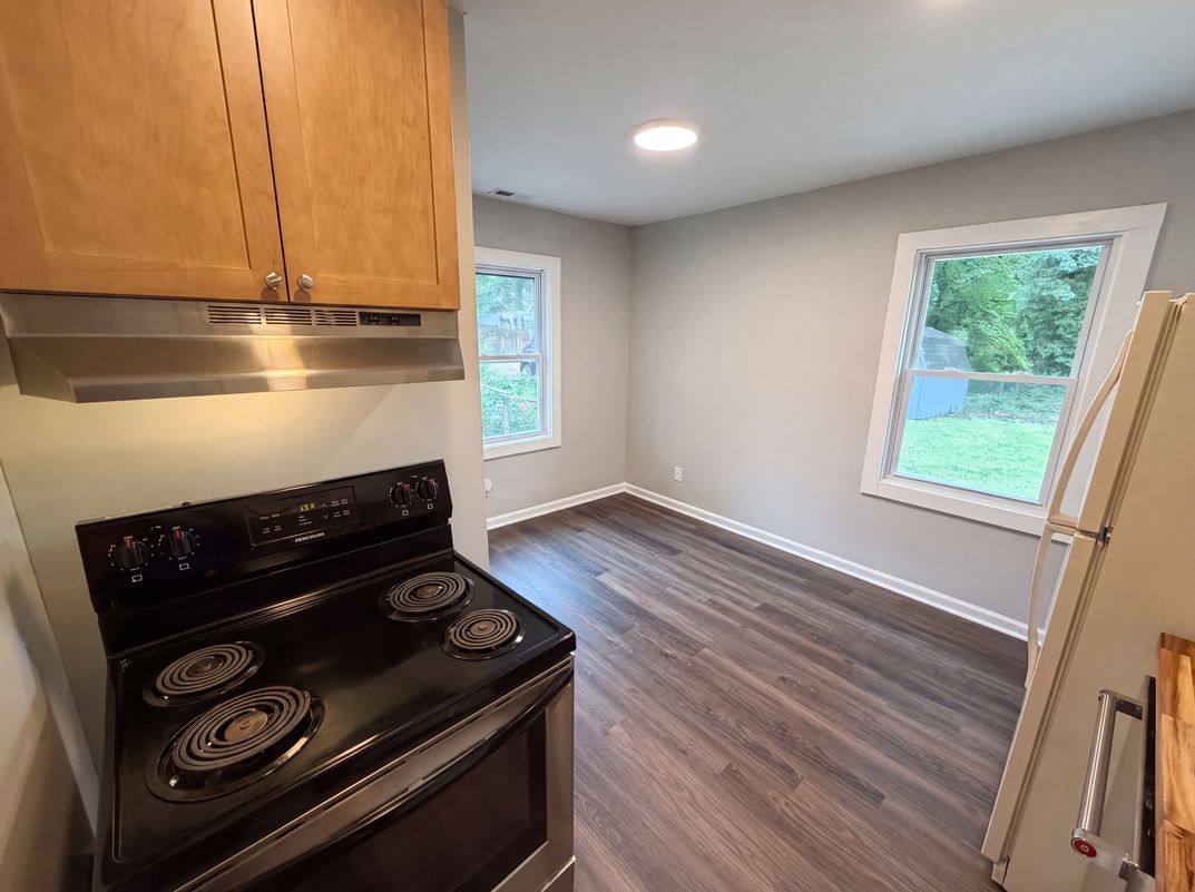 Photo 9 of 19 of 528 Kentbrook Dr, Charlotte, NC