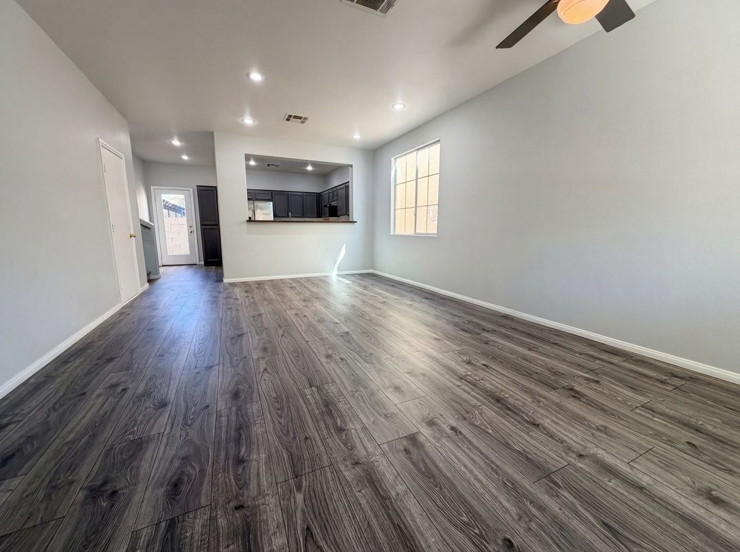 Photo 9 of 26 of 1310 Horizon Village Ave, Las Vegas, NV