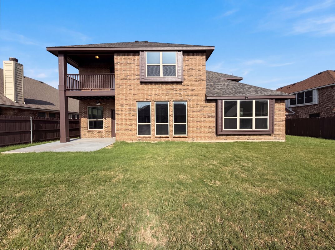 Photo 20 of 22 of 830 Graham Dr, Burleson, TX