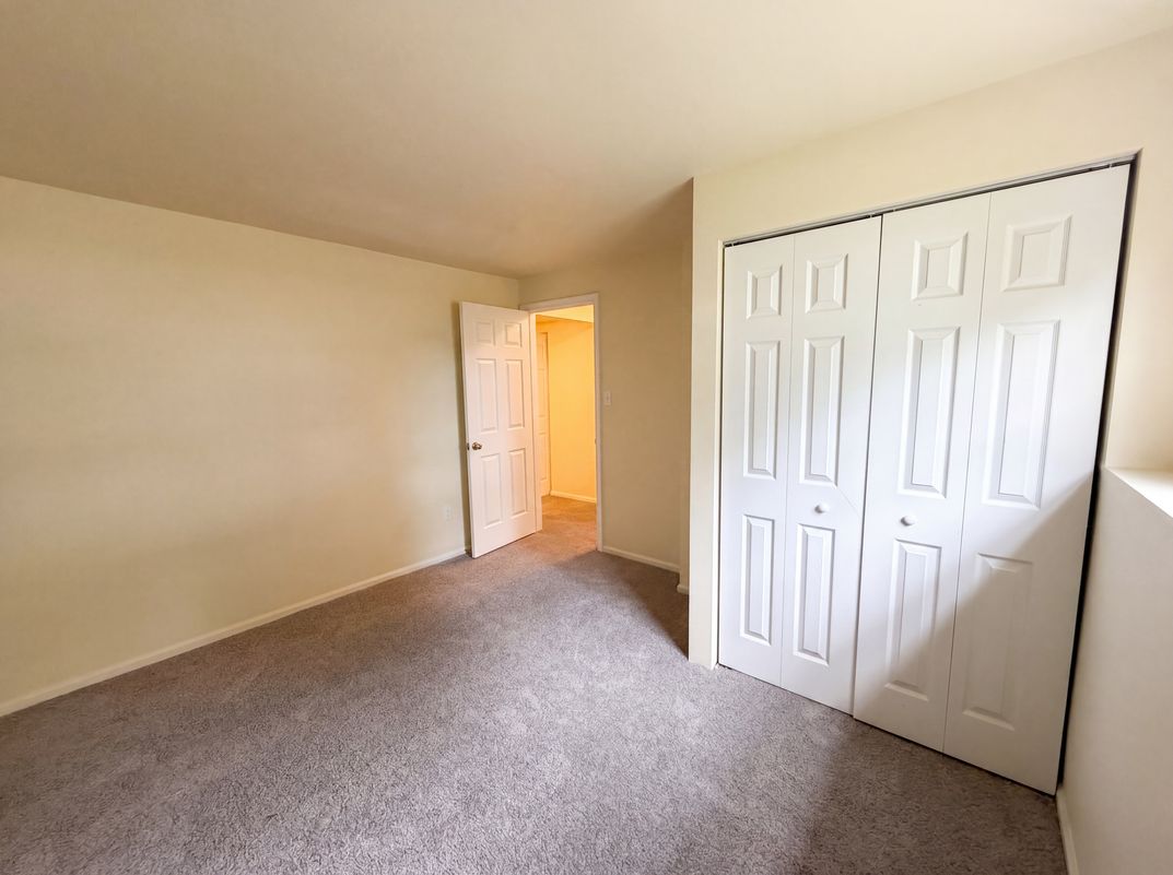 Photo 19 of 48 of 8641 Centerton Ln, Manassas, VA