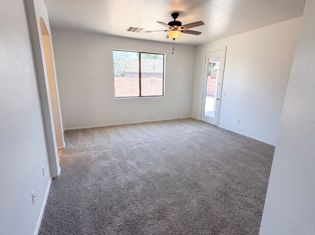 Photo 23 of 32 of 14559 W Cortez St, Surprise, AZ
