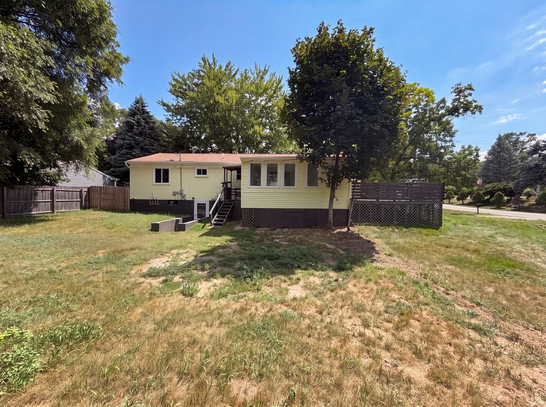 Photo 18 of 20 of 3211 24 Mile Rd, Shelby Township, MI