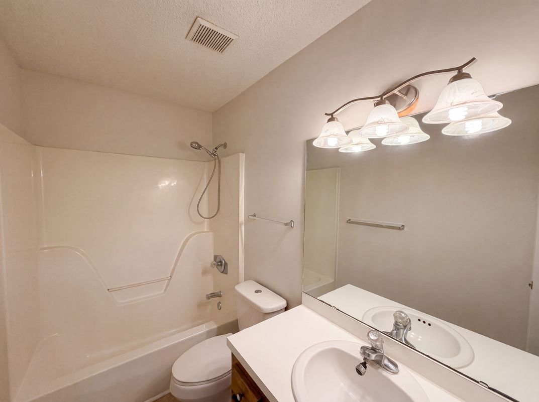 Photo 12 of 17 of 3117 Verdugo Dr, Raleigh, NC