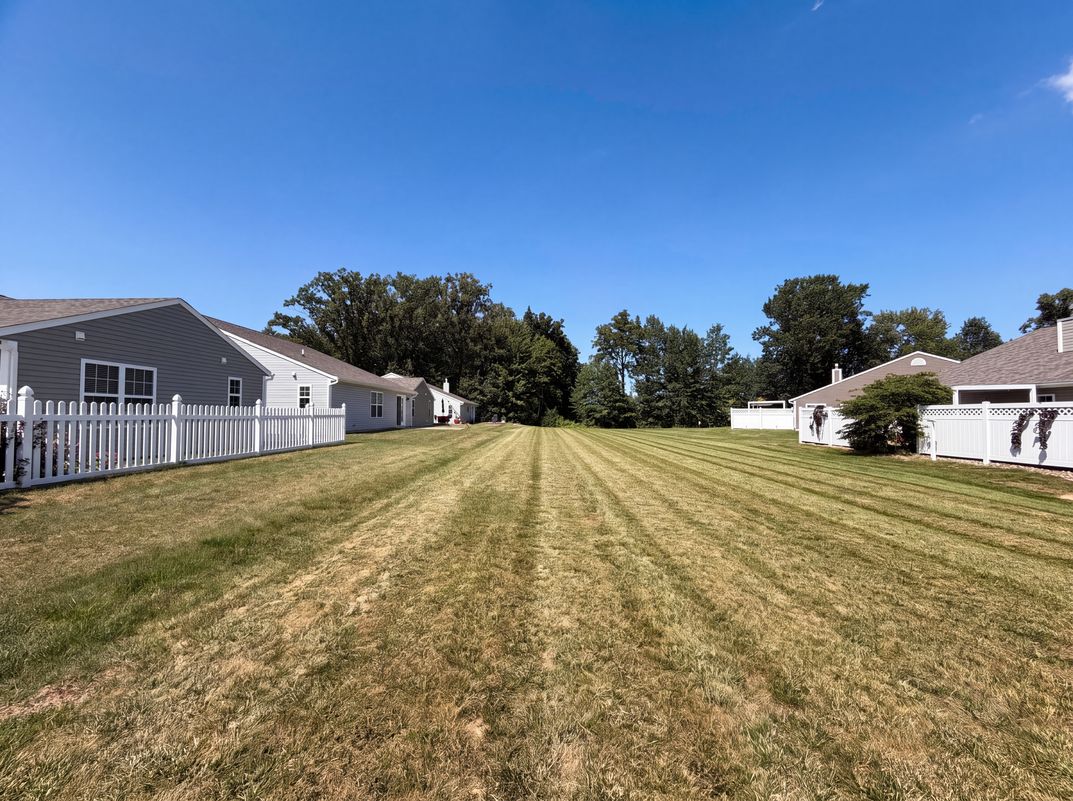 Photo 18 of 20 of 159 Prestwyck Ln, Elyria, OH