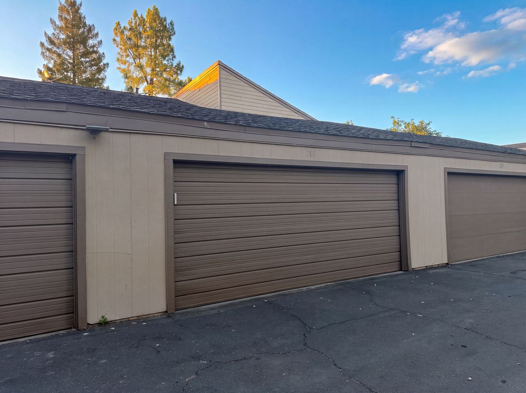 Photo 33 of 40 of 208 Touchstone Pl, West Sacramento, CA