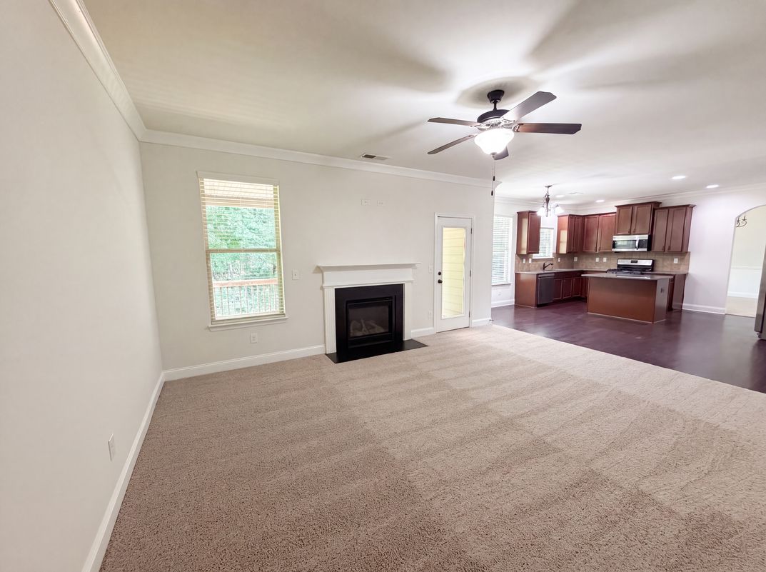 Photo 8 of 22 of 2321 Willow Shade Ln, Loganville, GA