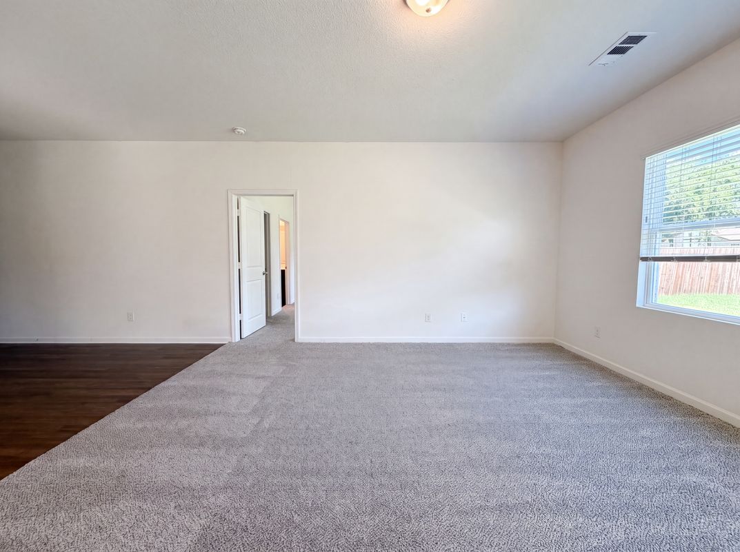 Photo 16 of 17 of 429 Starboard Dr, Crowley, TX