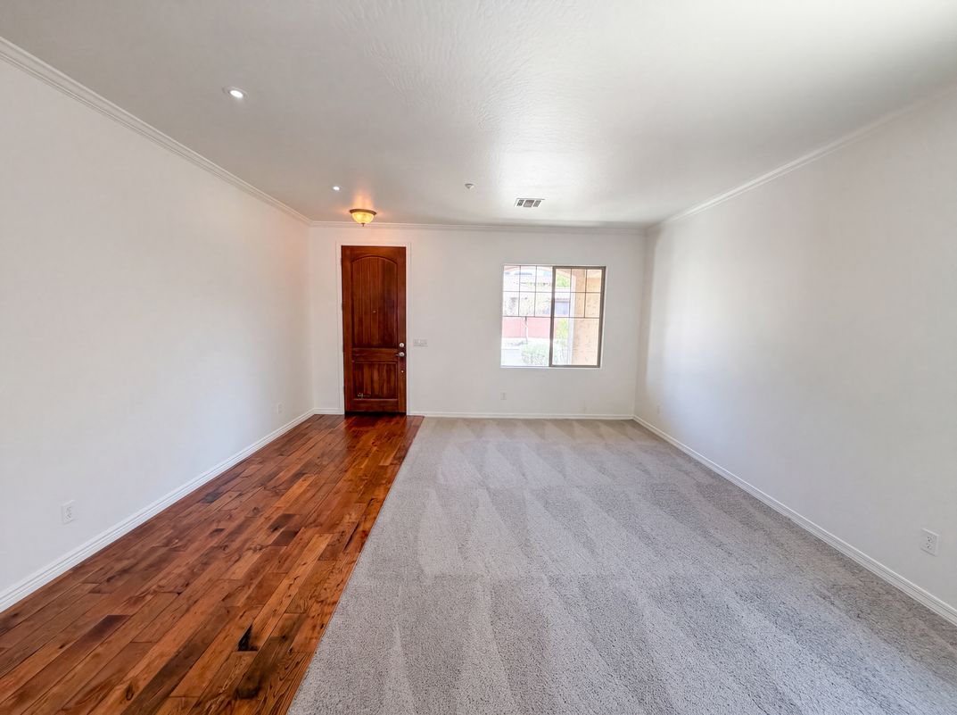 Photo 8 of 22 of 27348 N 90th Ln, Peoria, AZ
