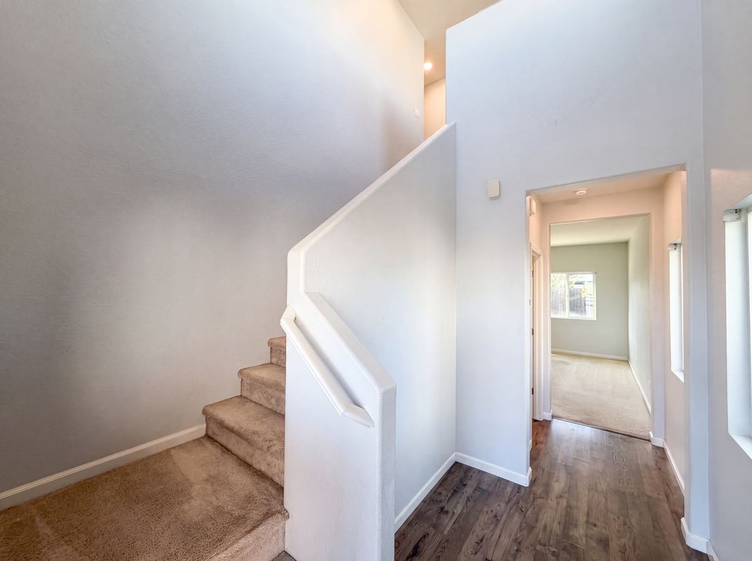 Photo 6 of 27 of 8224 Kossum Way, Elk Grove, CA