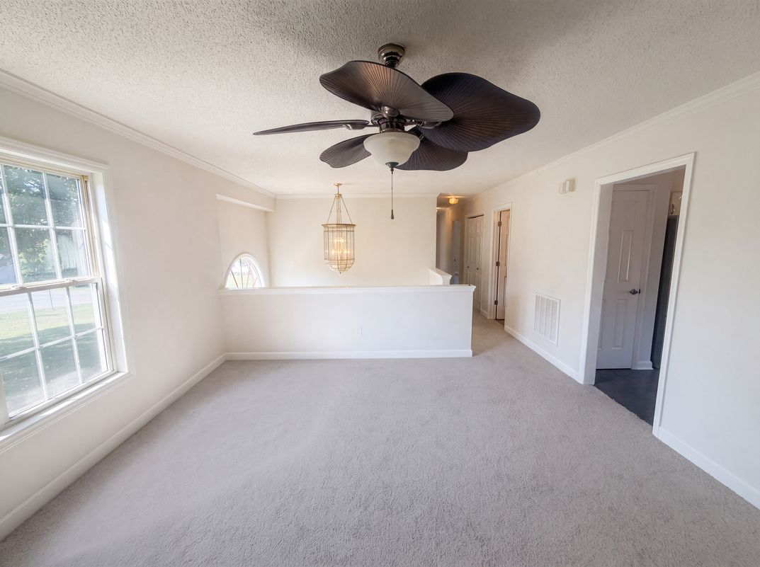 Photo 12 of 26 of 109 Briarcreek Dr, Winston Salem, NC