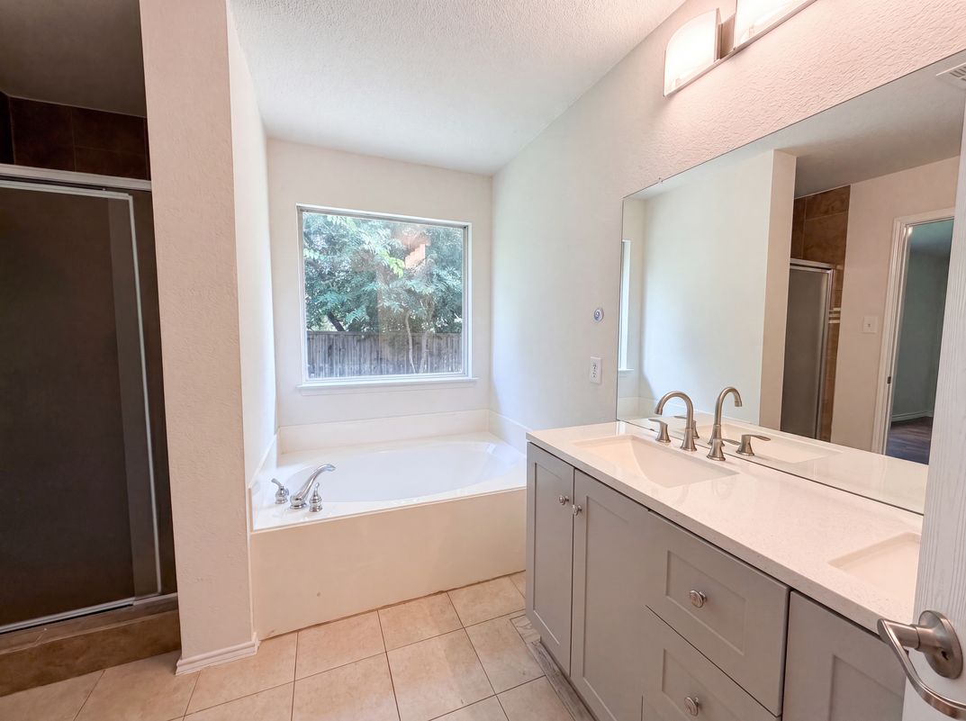Photo 14 of 19 of 2324 Glenhaven Dr, McKinney, TX