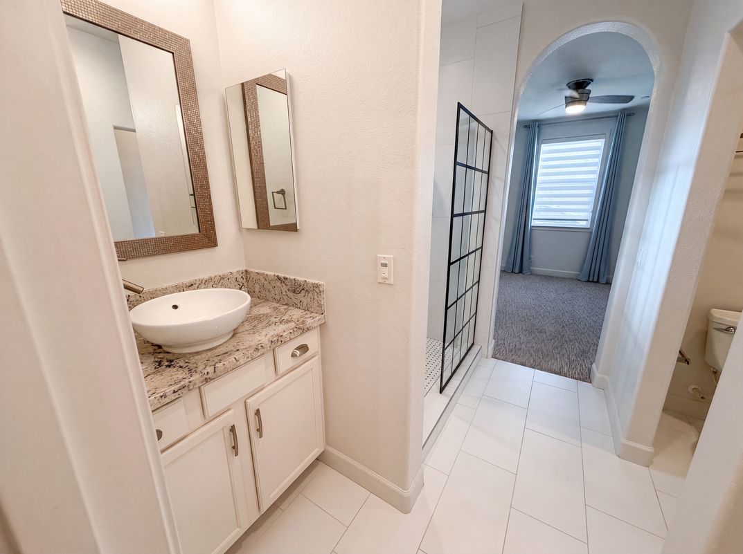 Photo 15 of 28 of 4920 Ocean Ln, Elk Grove, CA