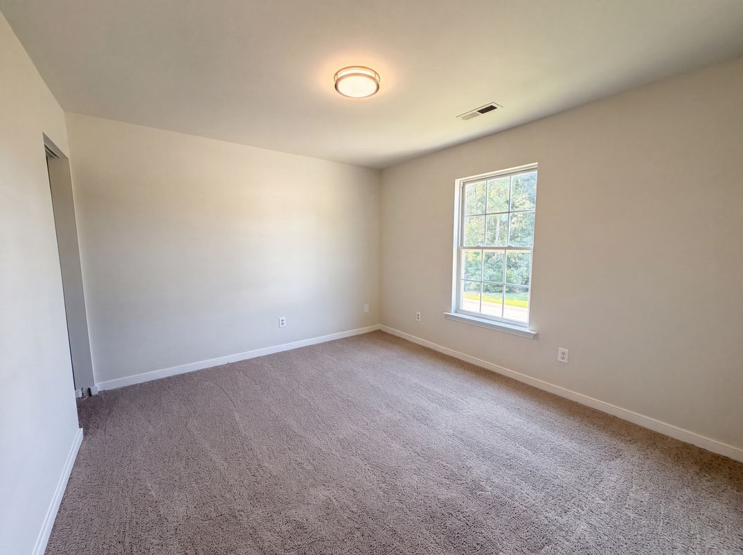 Photo 14 of 19 of 3016 Heather Ridge Dr, Henrico, VA