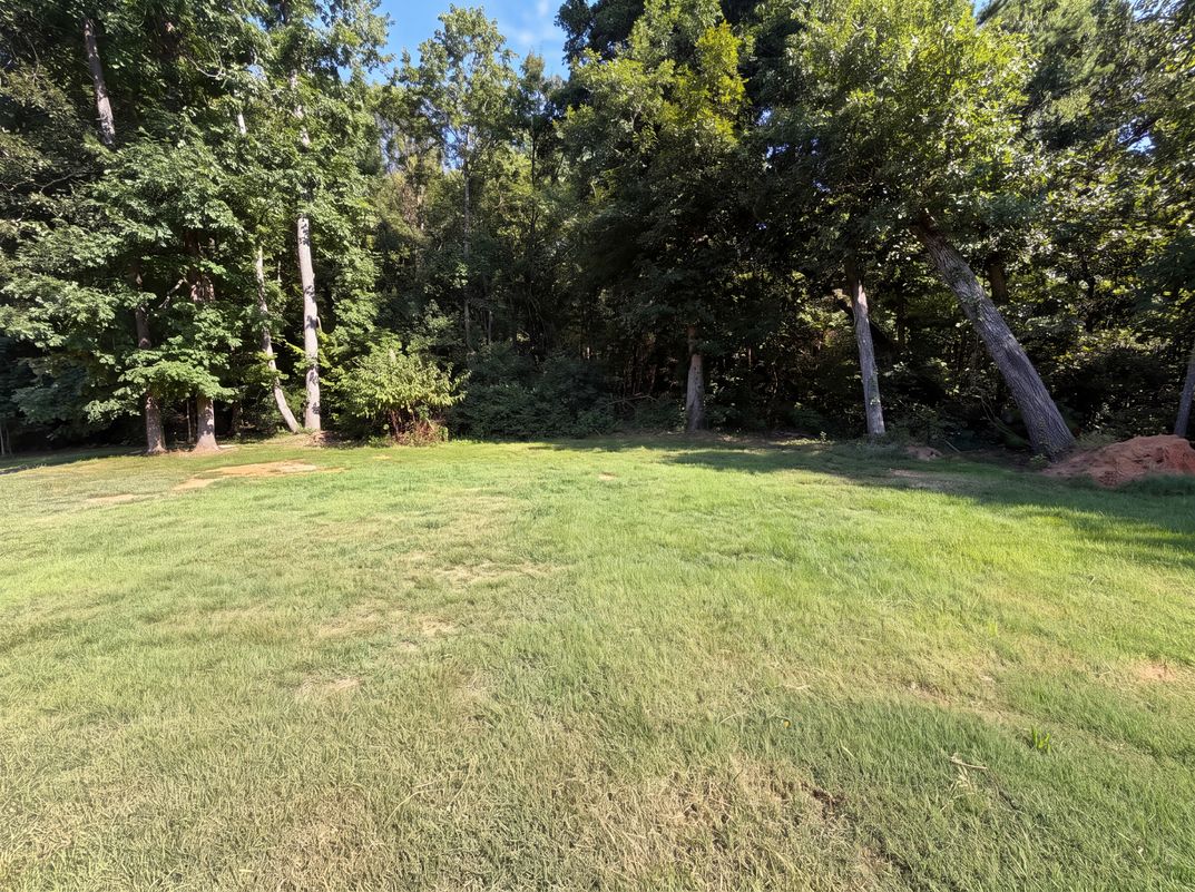 Photo 17 of 18 of 102 Hayworth Ave, Clinton, SC